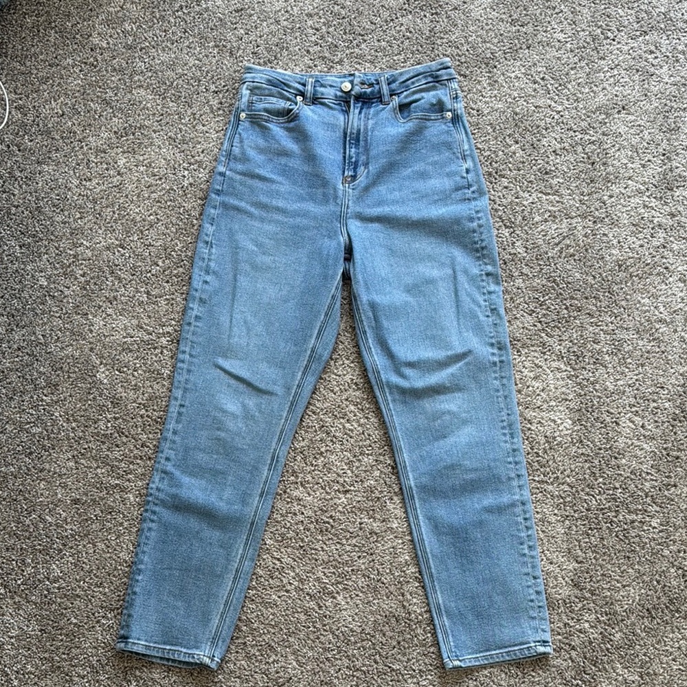 American Eagle curvy mom jean size 4